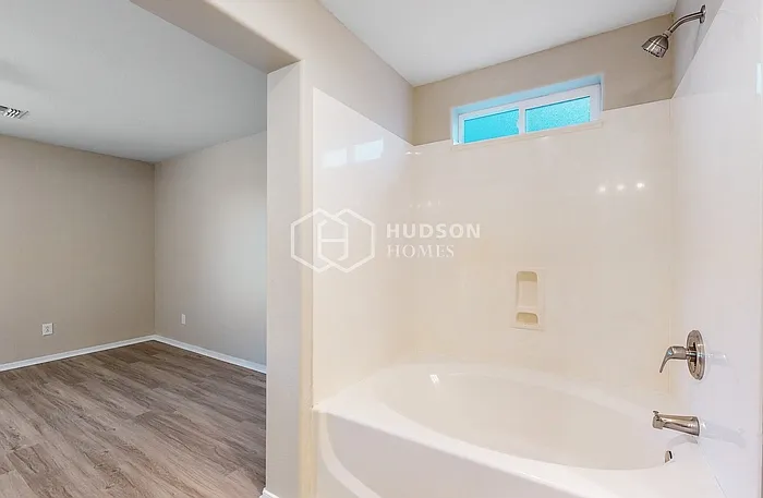 8107 S 5th Ave — Photo 15