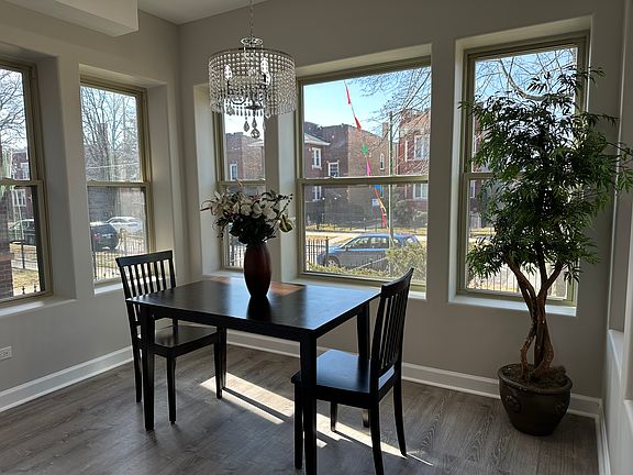 3rd image of 7433 S Paxton Ave #2B