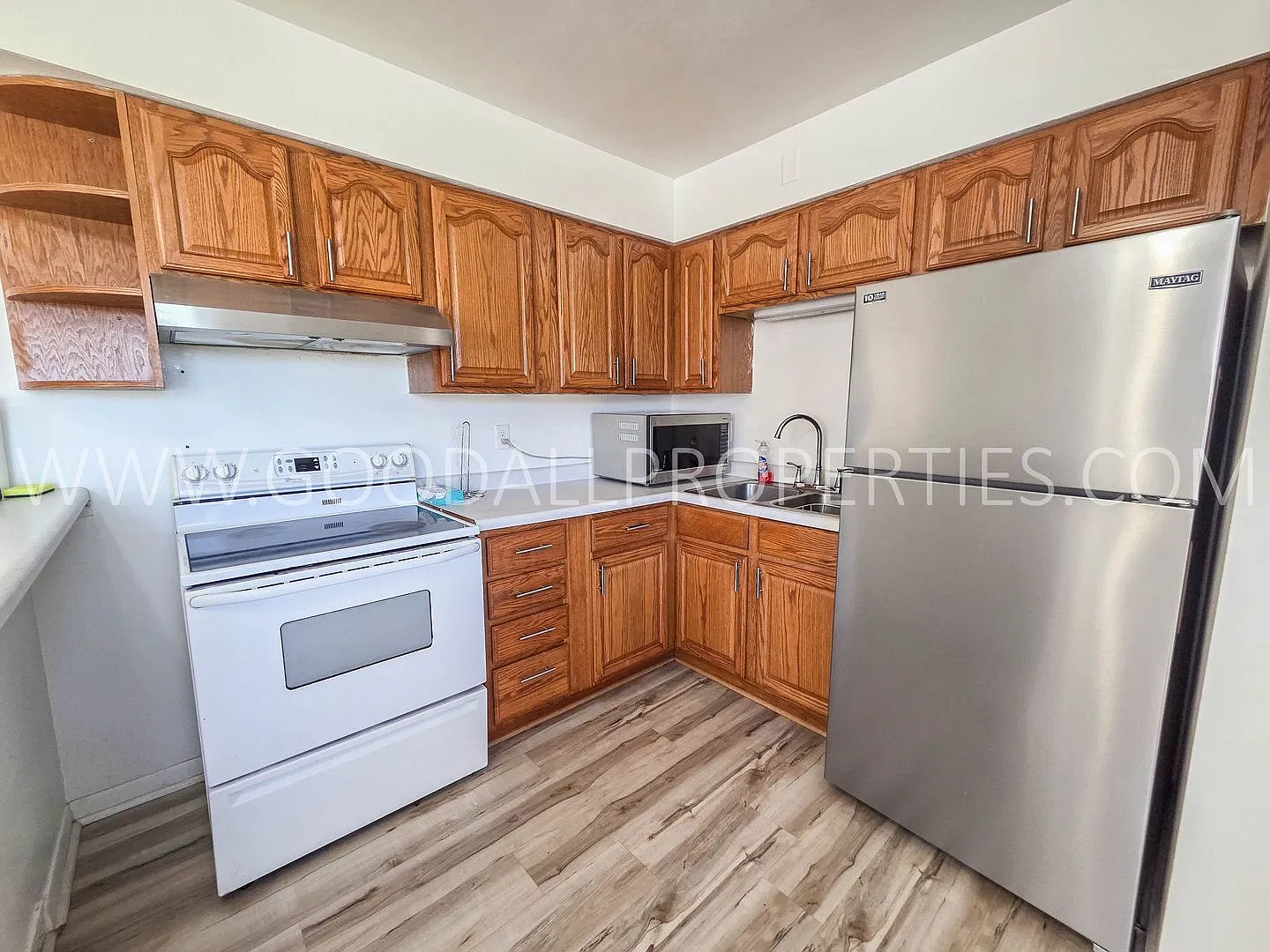 2 Bedroom South Des Moines Home | Full Basement + Large Yard | $1,345 — Photo 3