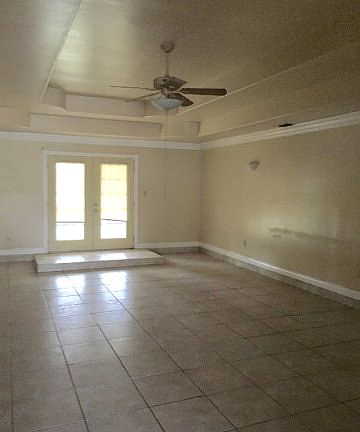 4th image of 5930 Lourdes Blvd
