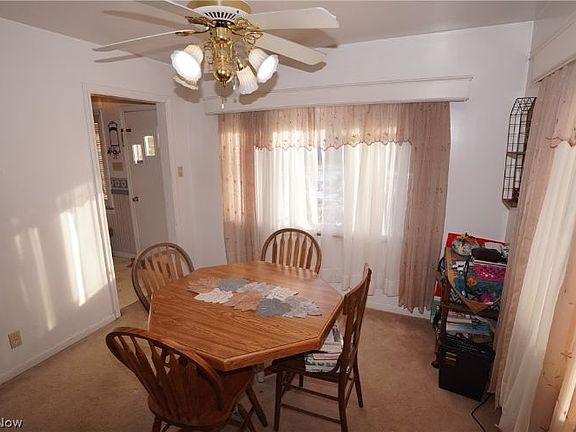 3rd image of 3130 Saint Clair Ave