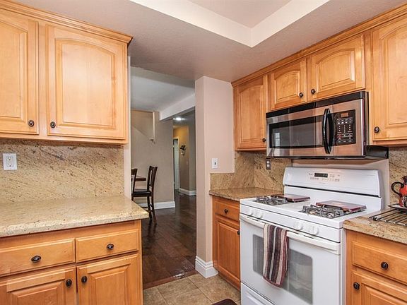4th image of 10514 Rancho Carmel Dr
