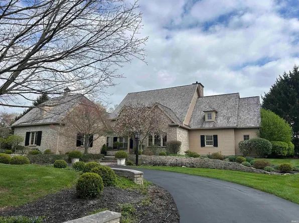 3600 E Saddlebrook Ln, Bloomington, IN 47401