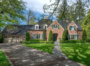 5046 SW Hilltop Ln, Portland, OR 97221