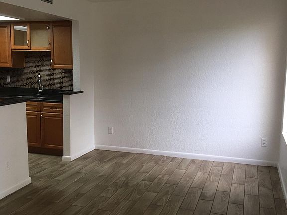 4th image of 720 N Highland Ave