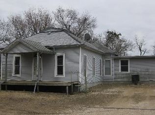 685 200th Rd, Yates Center, KS 66783