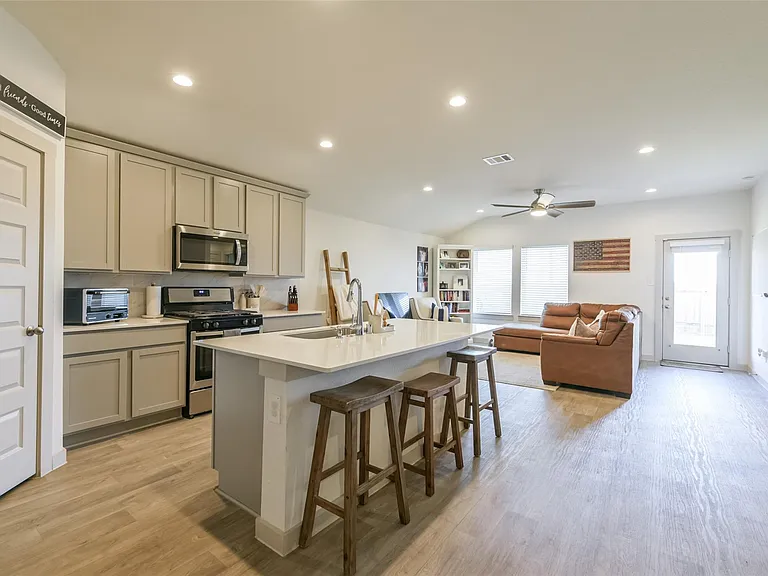 503 Rain Cloud Dr — Photo 32