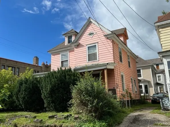 122 Mark Ave, Syracuse, NY 13205