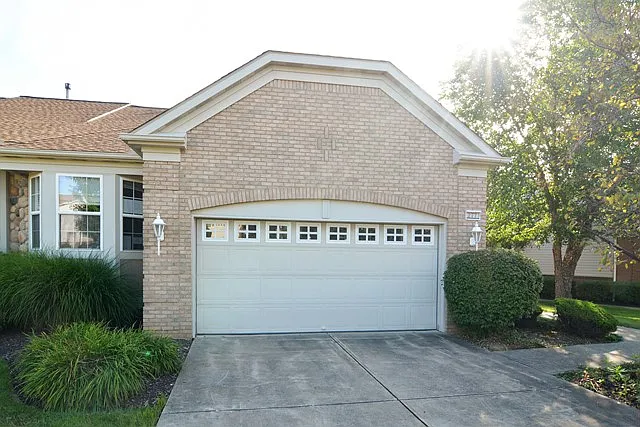 277 Stone Bridge Dr photo 1