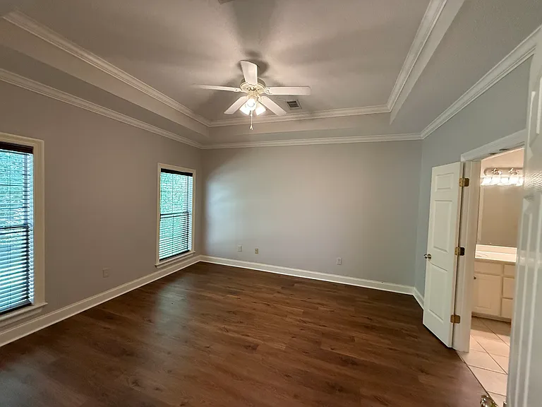 102 Avery Frst — Photo 14