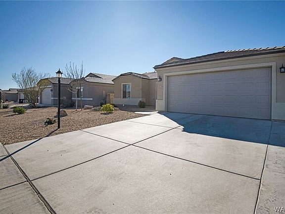 4th image of 2734 E Colina Vista