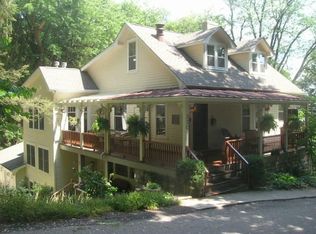 220 Thresher St, Granville, OH 43023