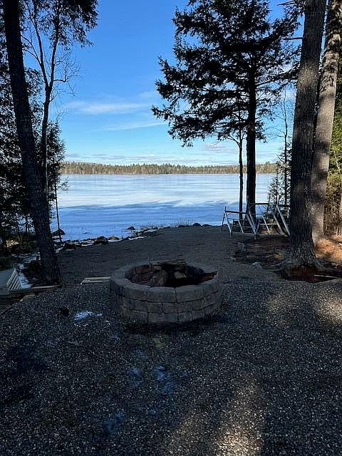 1st image of 18 HUnter Point Drive