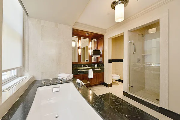 Rented by New York Residence | media 39