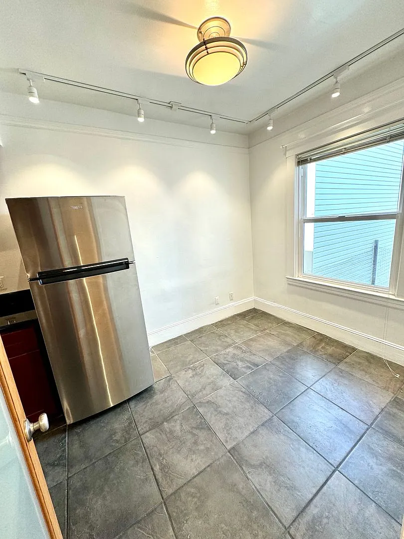 1646 Sutter Street — Photo 4