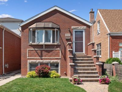 4940 W Gunnison St, Chicago, IL, 60630