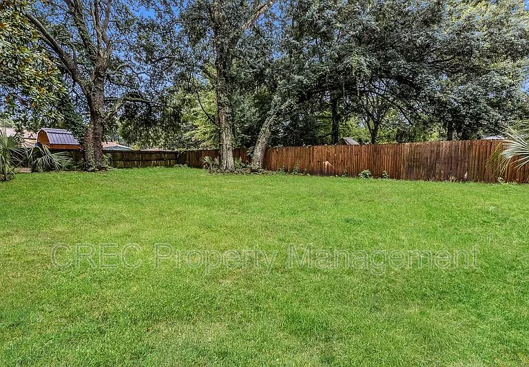 1635 Memminger Ave #B — Photo 13