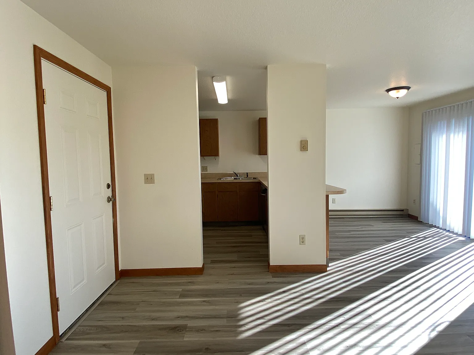 2 bed, 800 sqft, $1,395 — Photo 4