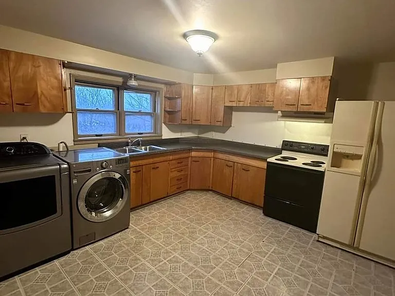 1701 Broadway St Hannibal — Photo 1
