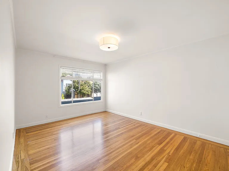4441 Balboa St #2 — Photo 19