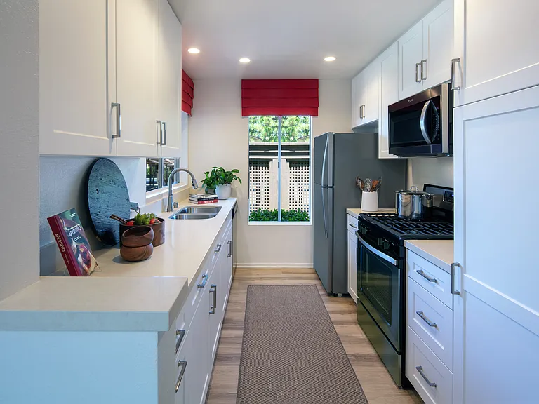 Woodbridge Pines Apartment Homes — Photo 8