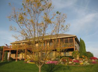 2710 S Smokey Hill Rd, Hastings, NE 68901