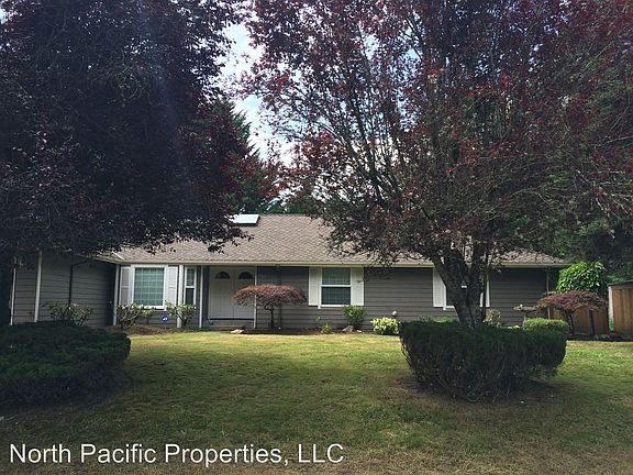 2nd image of 403 222nd Pl SE