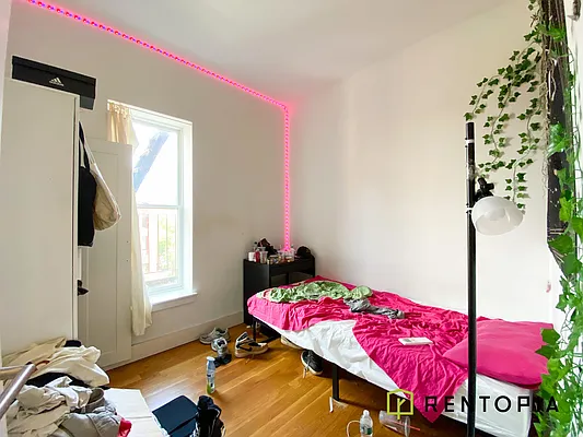 Rented by Rentopia | media 23