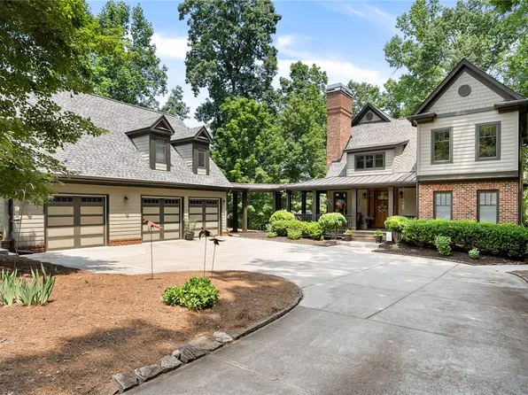 328 Grand Overlook Dr, Seneca, SC 29678