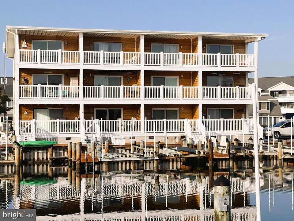 1st image of 153 Newport Bay Dr Unit 2
