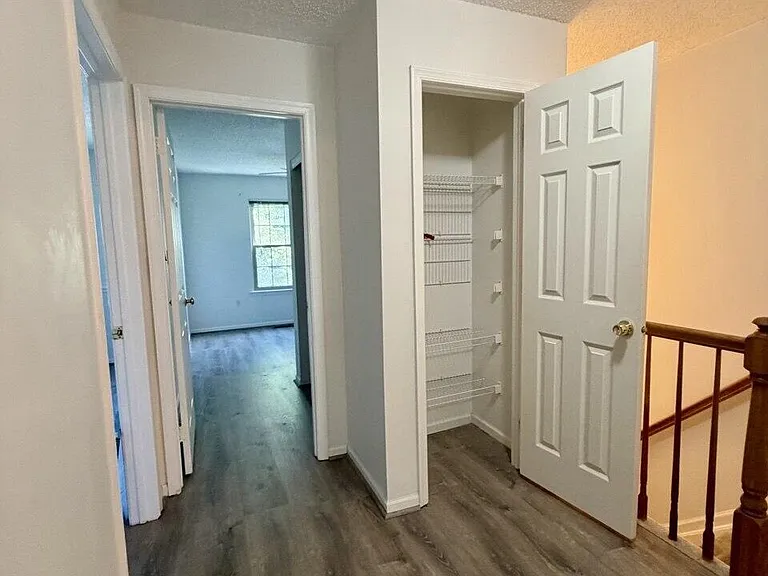 7 Stuart Dr #3 — Photo 18