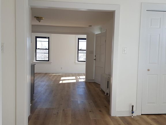 2nd image of 113 Sterling Ave
