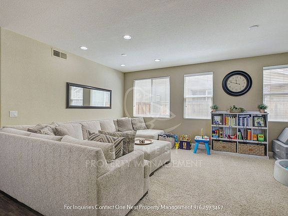 4th image of 223 Wild Oak Ct