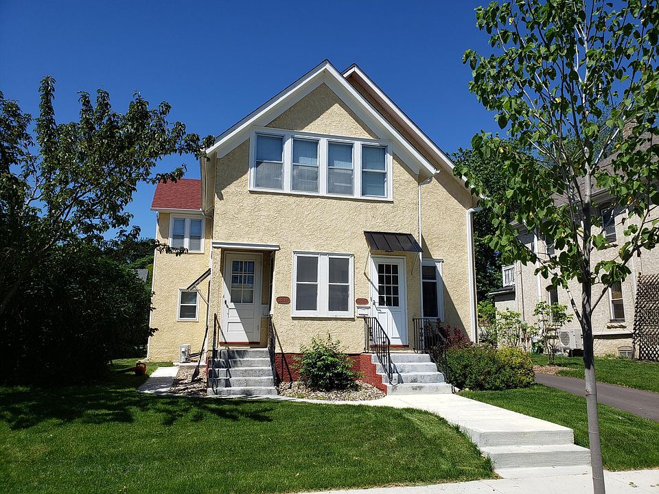 315 Oak St. N, Chaska is a well-kept, lower-level duplex unit in historic, walkable, downtown Chaska.