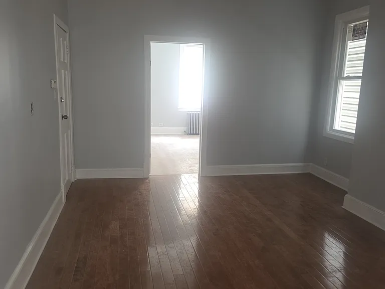 45 Linden St #1 — Photo 2