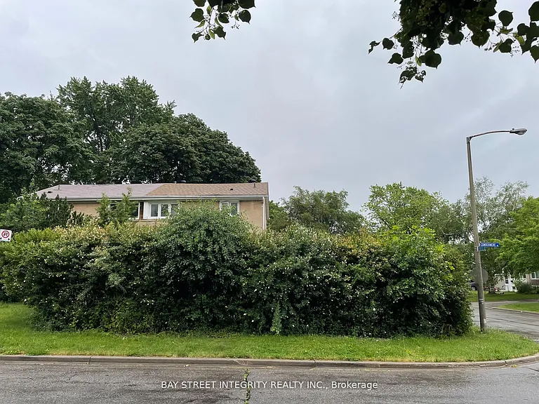 112 Combermere Dr #BASEMENT — Photo 14
