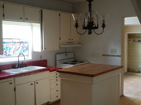 3rd image of 27691 Palm Blvd