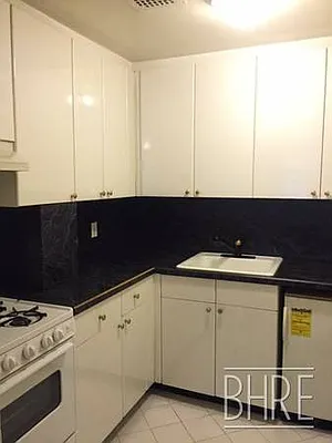 Rented by Brooklyn Heights Real Estate Inc | media 9