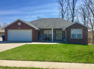 275 Crest Ave, Holts Summit, MO 65043