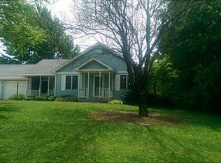 323 E Maple St, Liberty Center, OH 43532