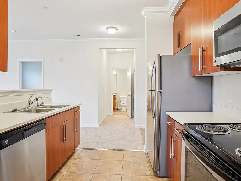Belmont at Tryon Apartments — Photo 32