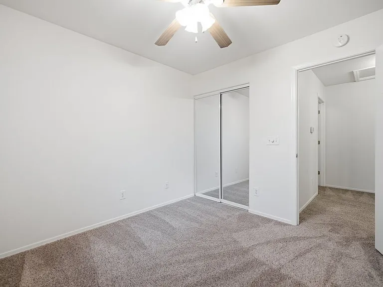 6790 S Parliament Dr — Photo 16