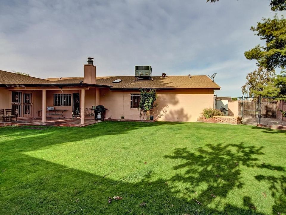 1st image of 8419 N 58th Dr