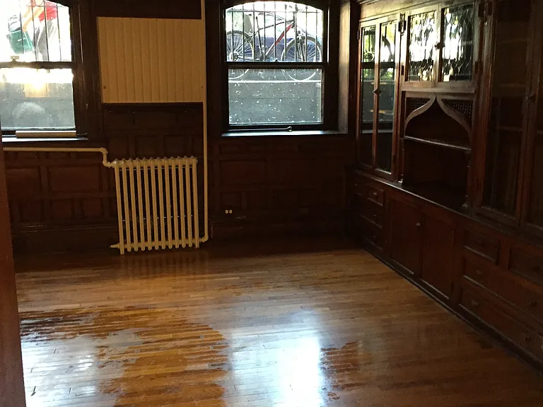 1823 5th Ave #BROWNSTONE — Photo 3