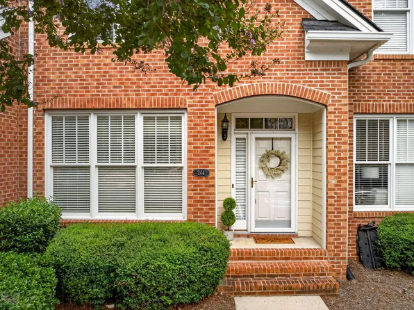 244 Ashton Hall Ln, Raleigh, NC 27609