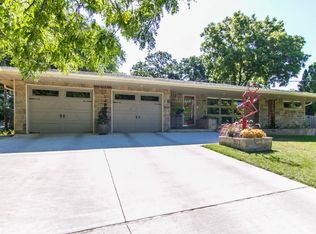2701 Druid Hill Dr, Des Moines, IA 50315