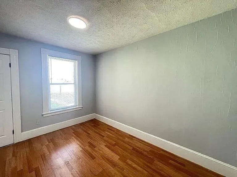 231 Laurel St #3 — Photo 21