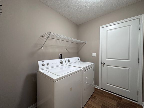 2nd image of 1128 Blue Bell Way