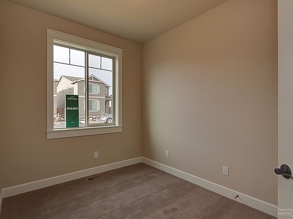 5th image of 2980 SW Yew Park Ln