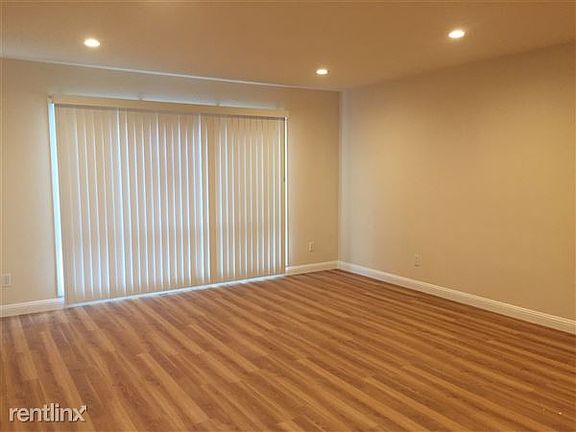 4th image of 111 Harold Ave